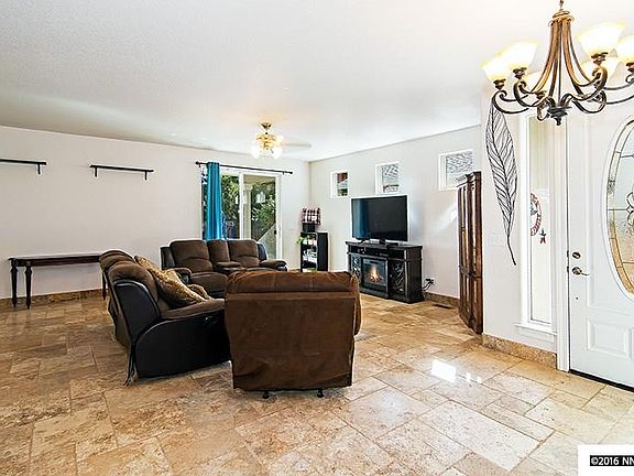 3rd image of 1072 Aspen Grove Cir