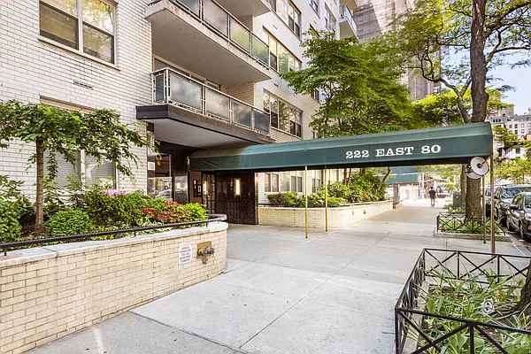 Sold by Compass | media 6