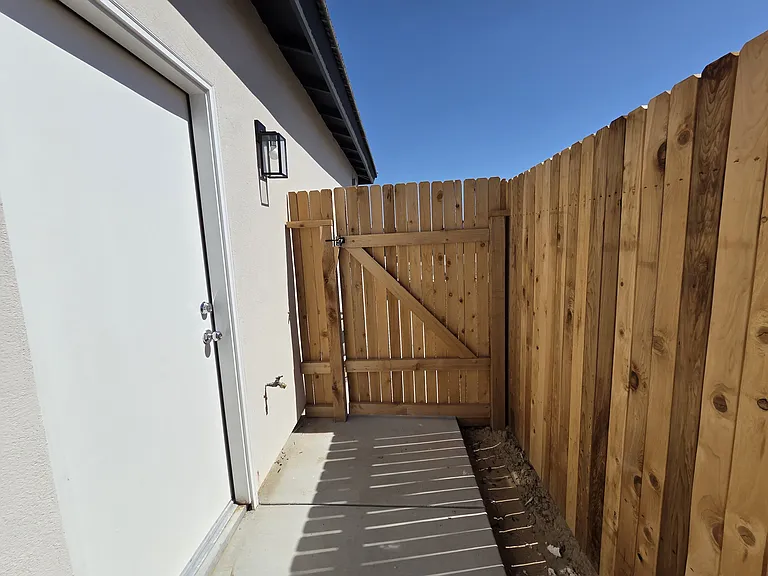 5106 Cohiba Ct #B — Photo 16