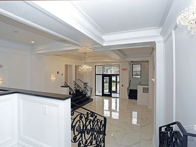 Ponciana Apartments: Contemporary Comfort and Affordable Luxury in North Bergen! — Photo 36