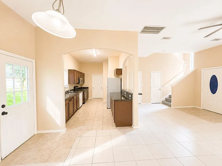 9104 N Green River Dr #E — Photo 14