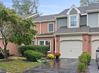 19 Windsor Cir, Chesterbrook, PA 19087