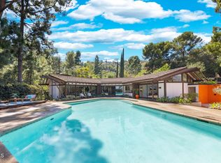 1205 Linda Ridge Ln, Pasadena, CA 91103