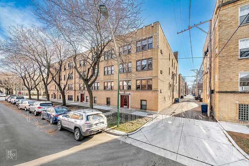 1st image of 1909 W Winona St #2