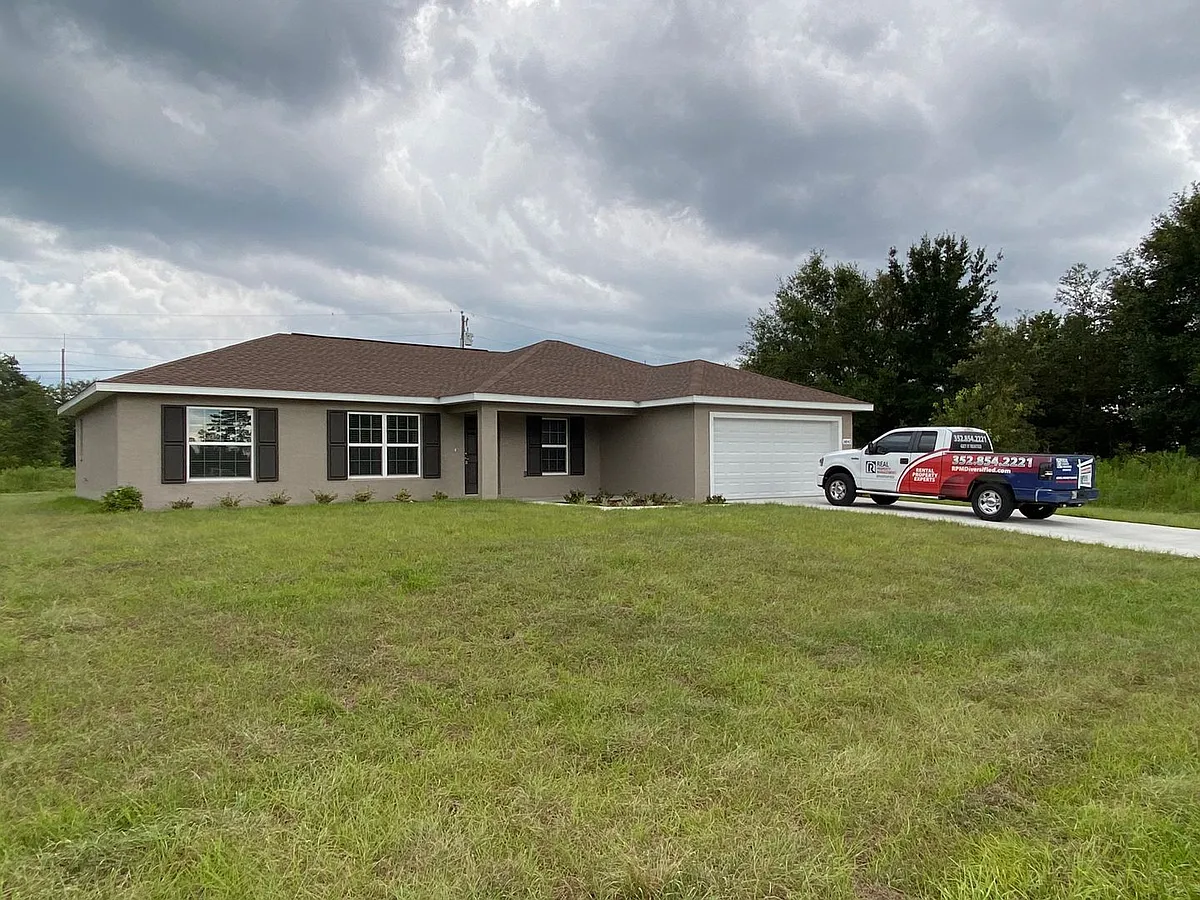 Building Photo - 14843 SW 48th Ave