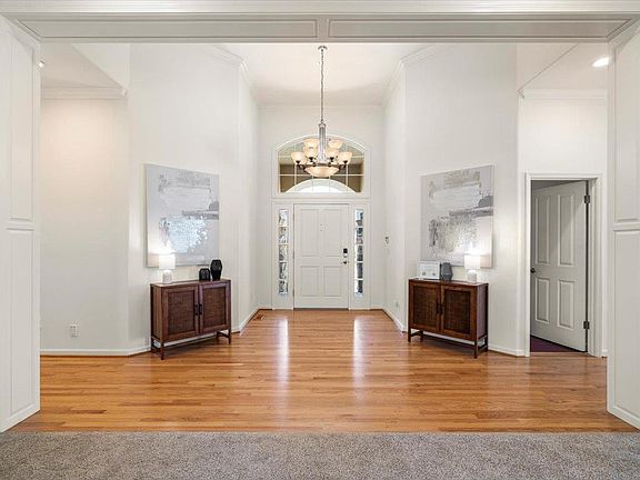 3rd image of 650 Llagas Vista Dr