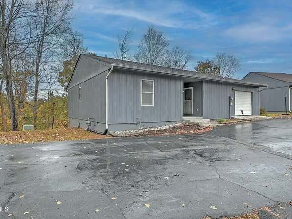 181 Woodcrest Ln, Bristol, VA 24201