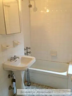 Rented by Sovereign Associates | media 11