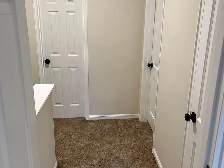 311 Wakefield Dr #B — Photo 12