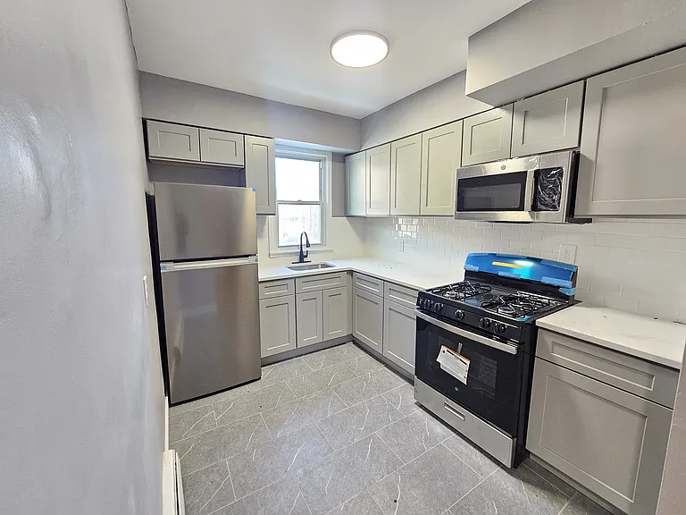 419 Lincoln Ave #1 — Photo 4