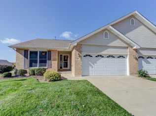 49 Summit Pointe Ct, Saint Charles, MO 63301