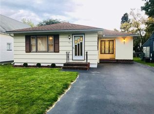 131 Heberle Rd, Rochester, NY 14609