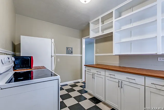 229 Natalen Ave — Photo 3