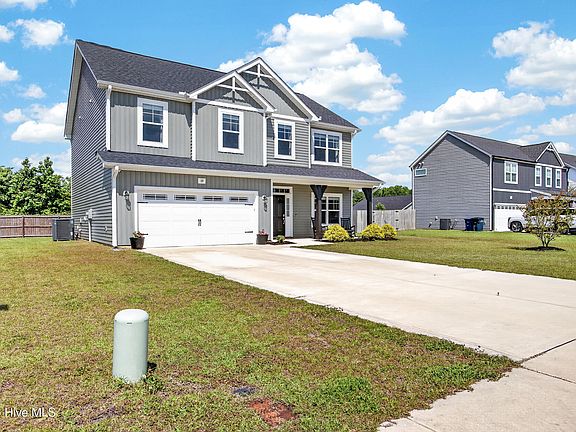 3rd image of 119 Fox Cove Crossing