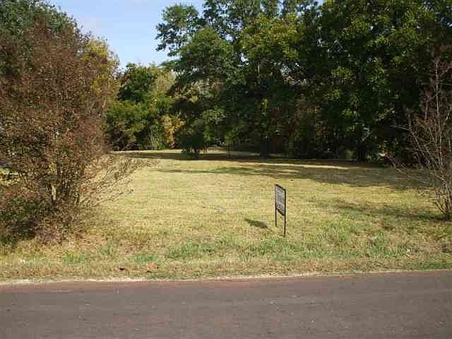 2nd image of 1324 Trinity Ave