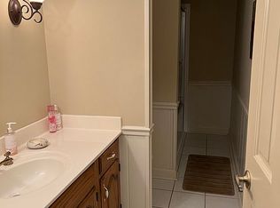 303 Canterbury Dr, Mayfield, KY 42066