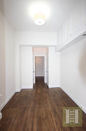 2nd image of 264 W 77th St APT 6