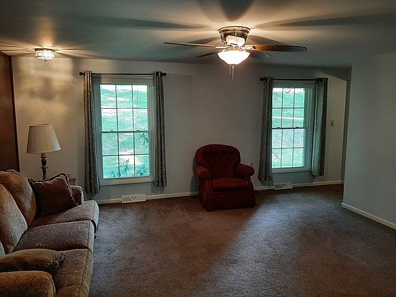 2nd image of 1238 Wren Dr