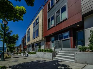 982 NE High St, Issaquah, WA 98029