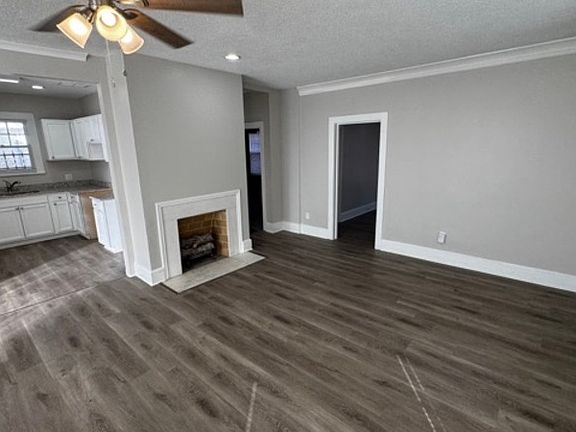 3rd image of 1418 Snowden Ave