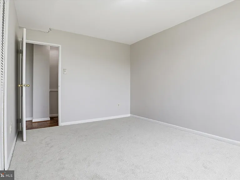 6641 Wakefield Dr #703 — Photo 25