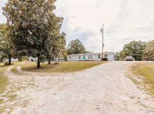10209 Circle Rd, Dixon, MO 65459