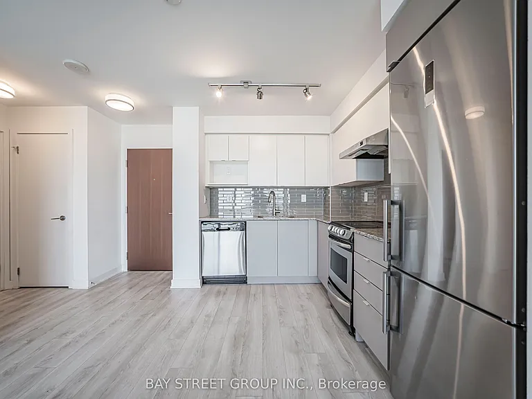160 Flemington Rd #1020 — Photo 24