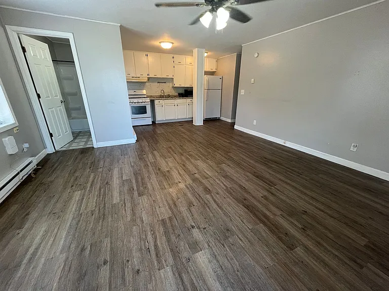 645 21st Ave — Photo 3