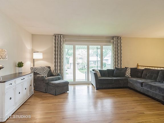 3rd image of 338 N Babcock Dr