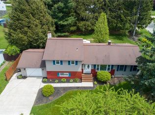 443 W Park Dr, Lake City, PA