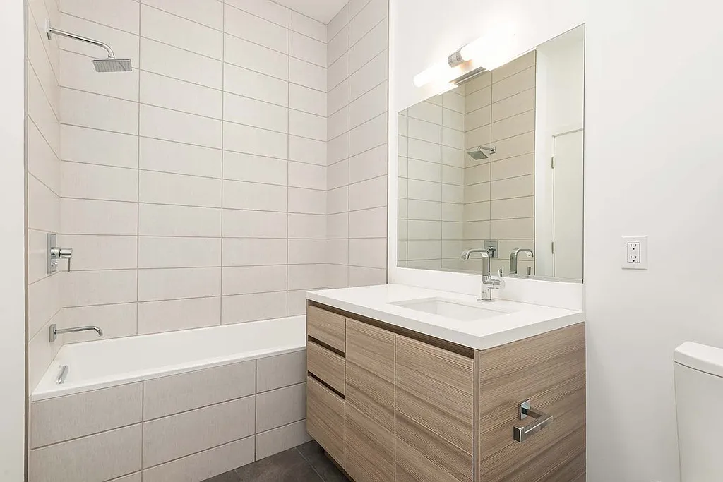 1 bed, $2,995 — Photo 3