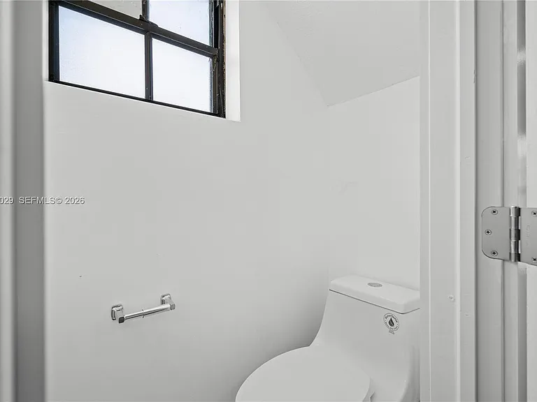 12035 SW 18th St #9-48 — Photo 8