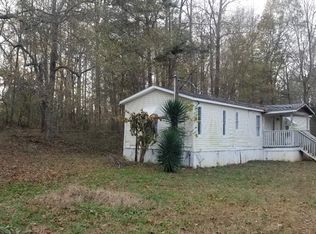 89 Dixie Dr, Gray Court, SC 29645