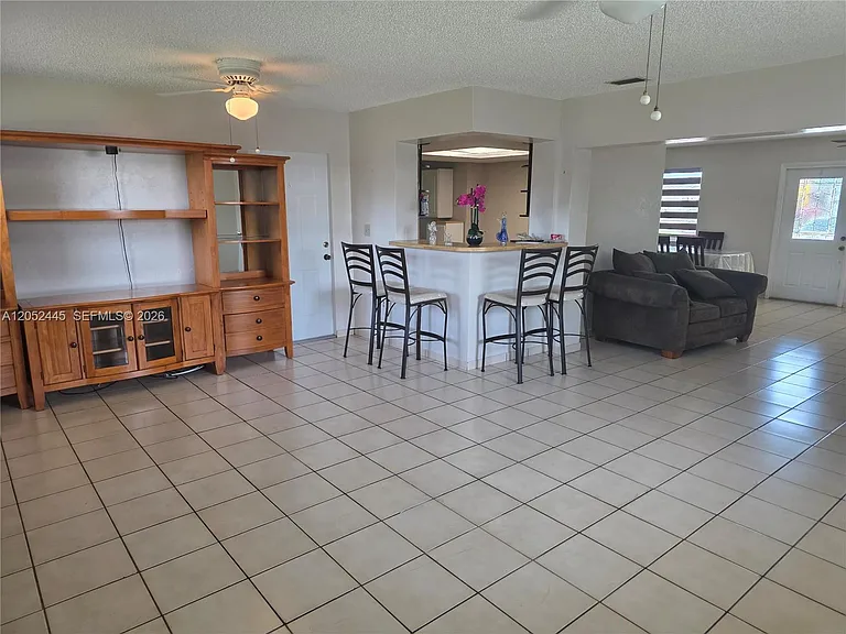 8035 NW 185th St — Photo 3