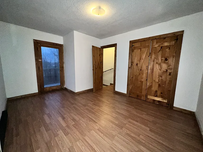 1094 S Pottersville Rd #5 — Photo 4