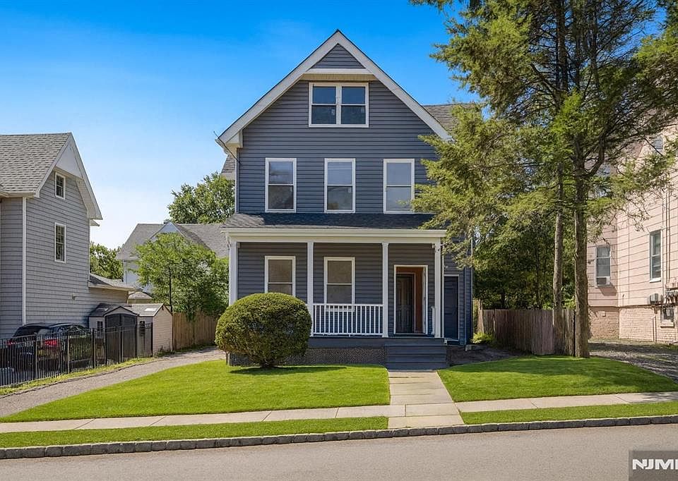 1st image of 153 Walnut St