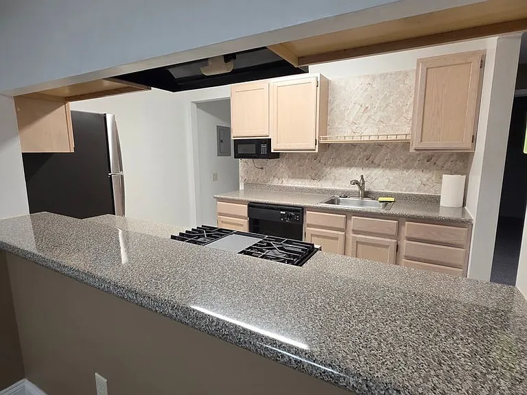 2809 Waters Edge Dr #260 — Photo 13