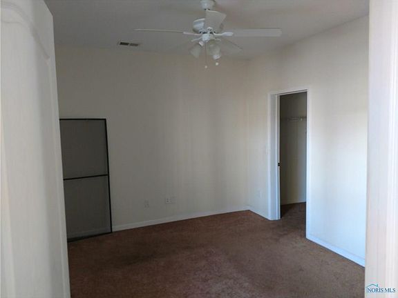 4th image of 1026 N Huron St