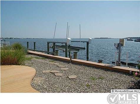 1st image of 1889 Lookout Dr
