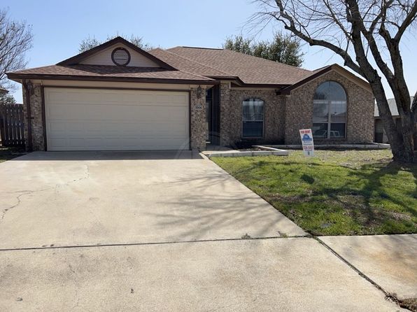 3906 Lone Oak Dr