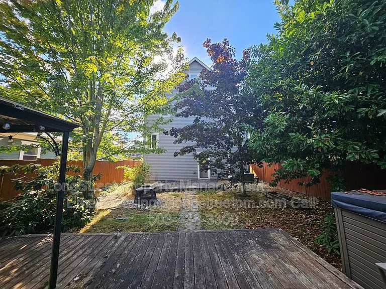 6458 NE 8th Ave — Photo 49