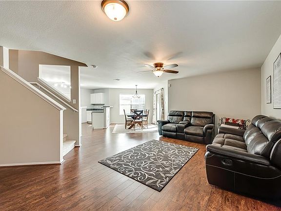 5th image of 2024 Pine Knot Dr