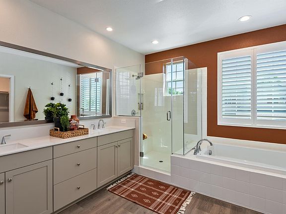 3rd image of 2527 Courtney Avenue