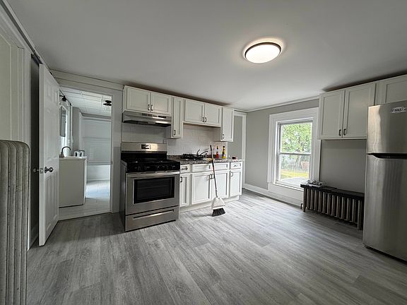 4th image of 29 Prospect St APT C
