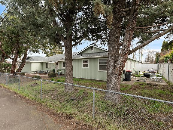 2nd image of 331 N 8th St