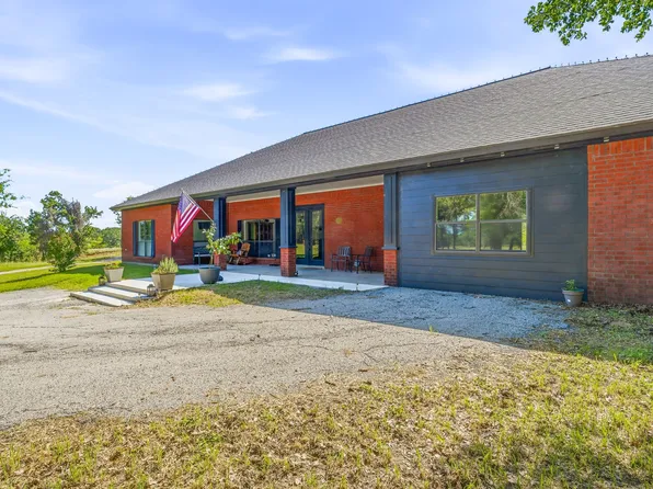 1015 County Road 134, Stephenville, TX 76401