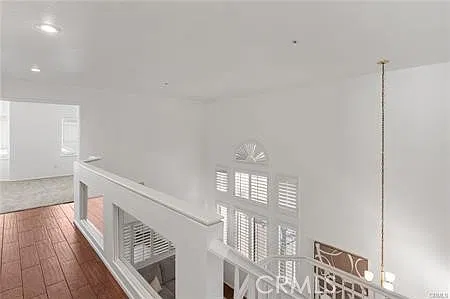 572 E Stephanie Dr — Photo 7
