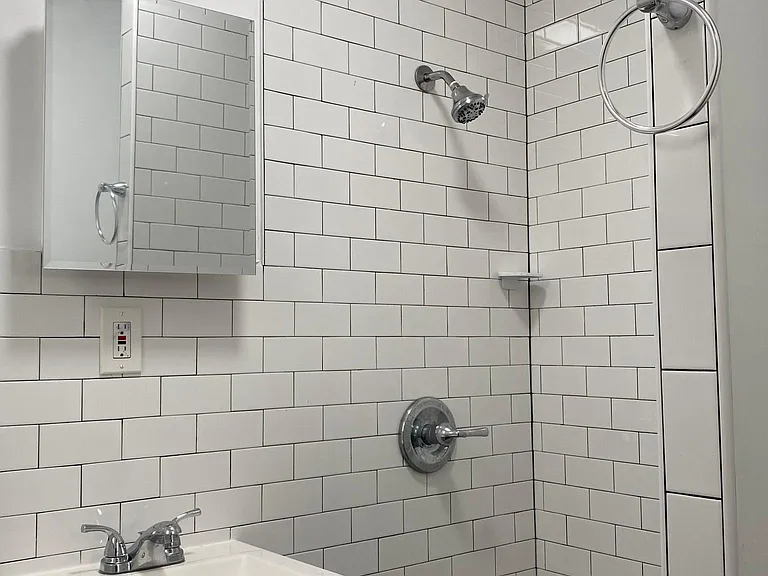 1301 S Reisner St #1 — Photo 8