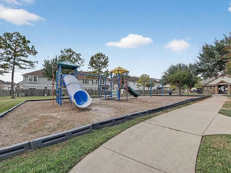 8118 Barnes Ridge Ln — Photo 18