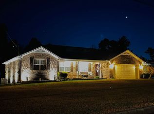 88 Zoe Ct, Weaver, AL 36277